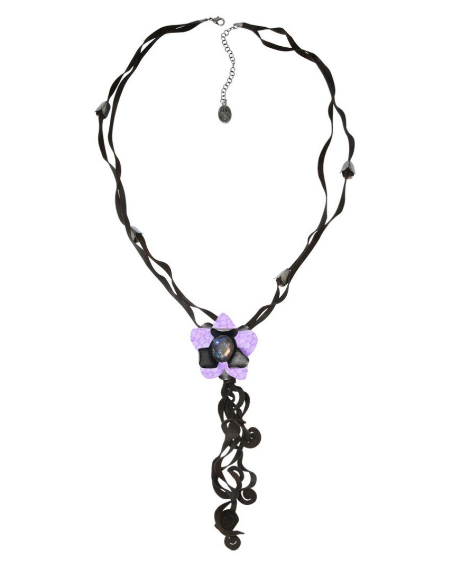 Колье Creepy Flowers