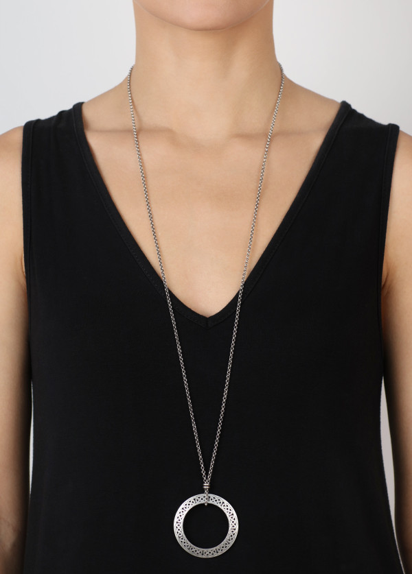 Подвеска на длинной цепи Shades of Light