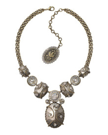 Колье Dragon Shield